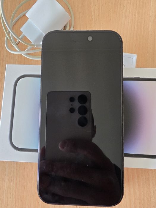 Продавам iPhone 14 Pro 256GB - Space Black (Черен Графит) • Пълен комплект