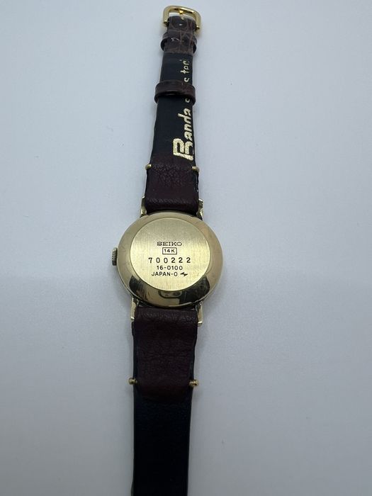 Златен часовник Seiko