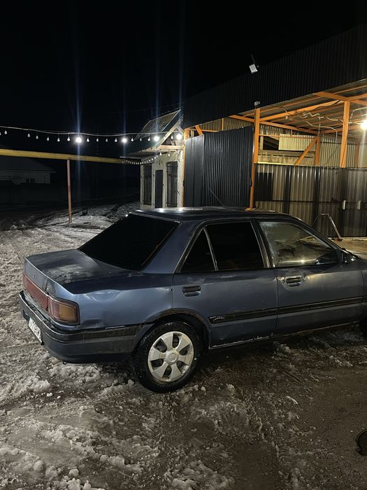 Мазда 323 на ходу