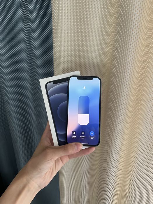 Продам Айфон 12 64gb 73%