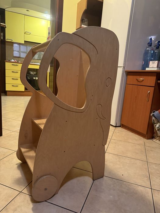 Turn de învățare Montessori din lemn – Learning Tower Elefant