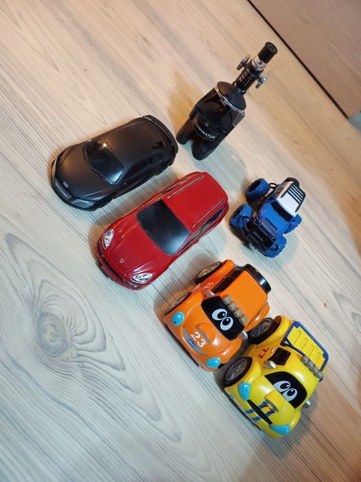 Jucării, mașini diverse modele si marimi, Thomas, Chicco, impecabile