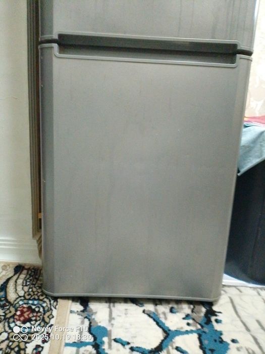 Muzlatgich indesit 2kamerali va katta muzlash qismi