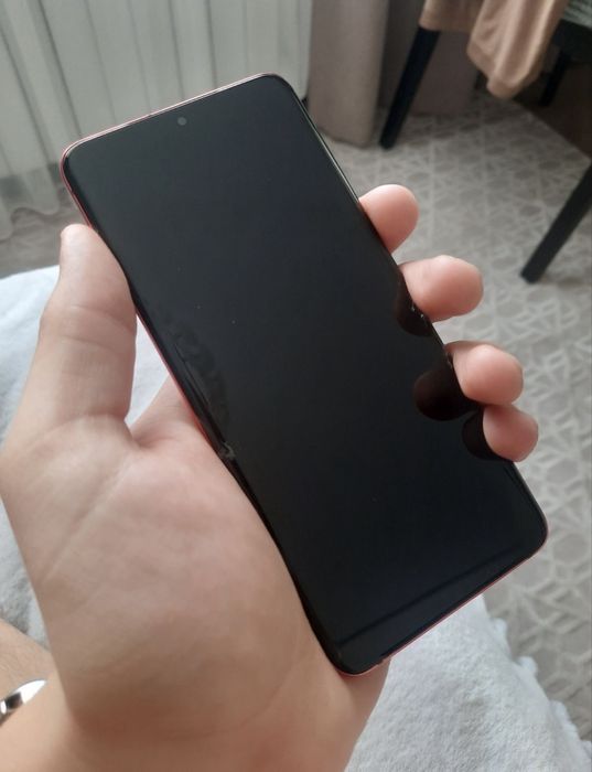 Самсунг с20фе гала