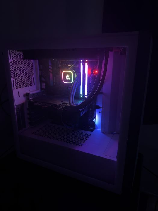Vand PC Gaming Gigabyte RTX2060, AMD Ryzen 5 5600X, 16 GB, 1TB SSD