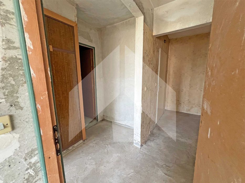 Продава се Четиристаен апартамент в Нови пазар - 113 кв.м за 451 €/кв.м - Снимка #18