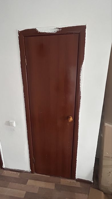 Продам двери 7шт очень дешево