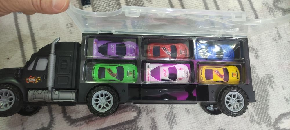 Mashina va pistoletlar