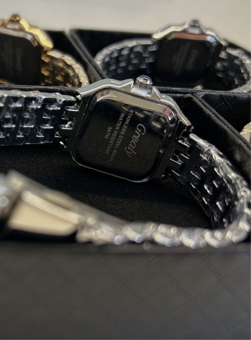 Шикарные  Женские часы