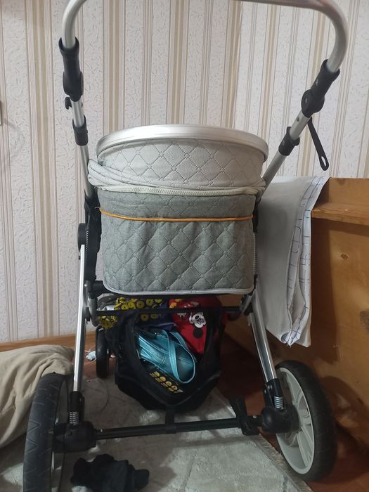 Продам коляску для ребенка