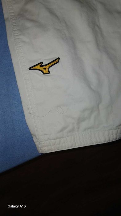 Кимоно за джудо Mizuno IJF