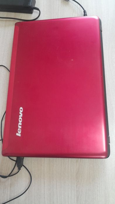 Продается  рабочий Ноутбук