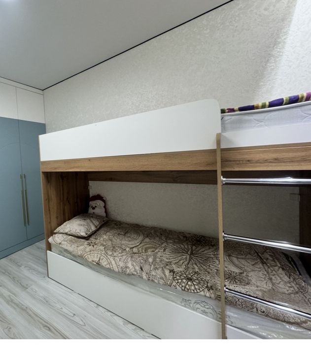 Двухъярусная кровать