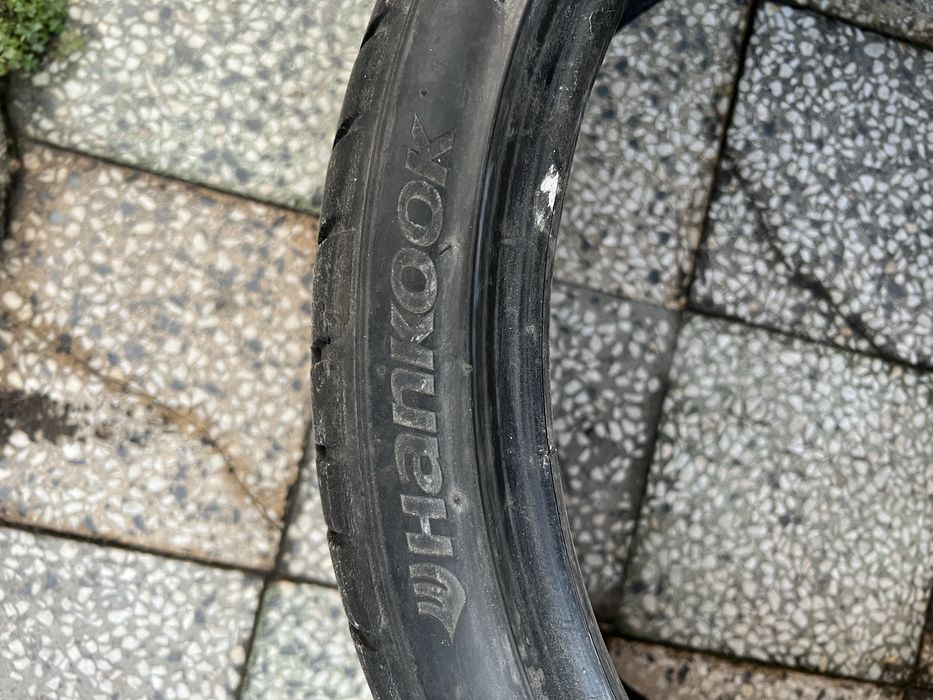 225/35/19 - 2бр летни