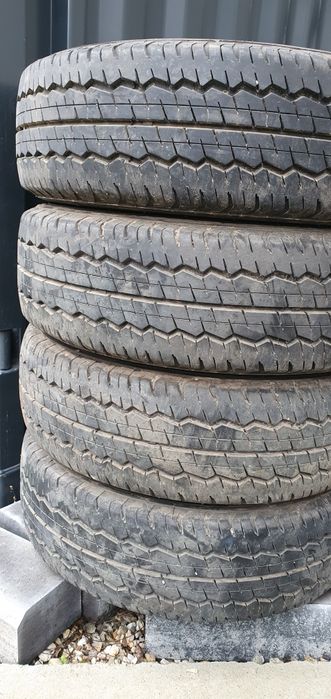 195 65 16 C dunlop- cu jante tabla 5×120