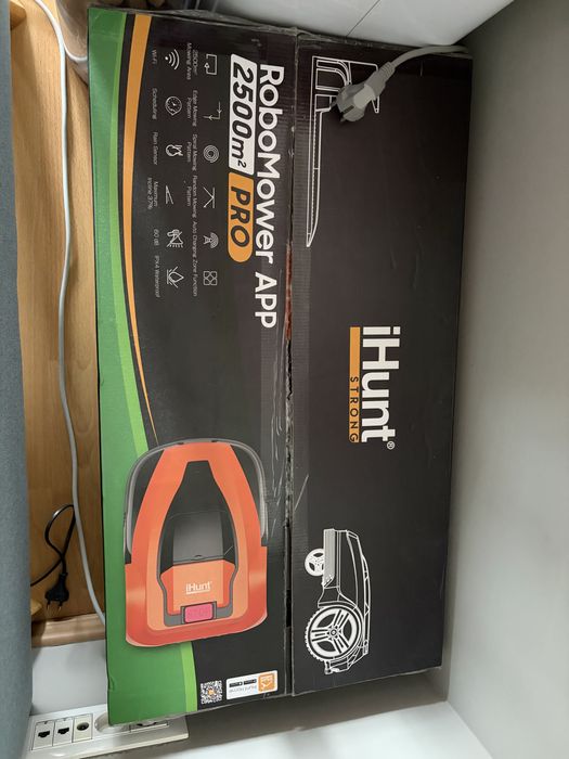 Robot tuns gazon iHunt