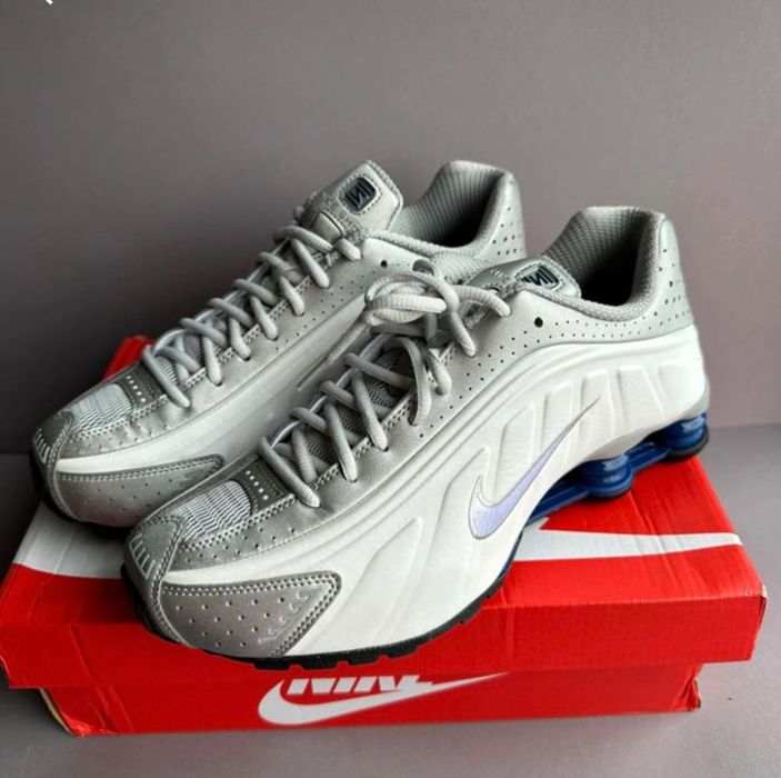Adidasi Nike Shox R4