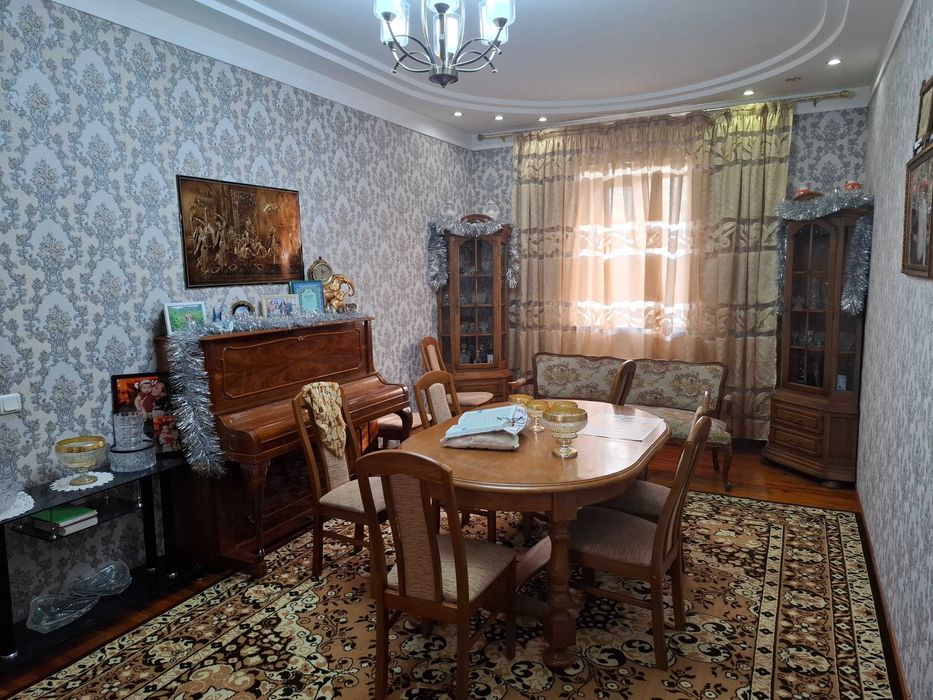 М.Улугбекский р-н, Греческий! Про-ся дом 5,3-соток 5-комнат