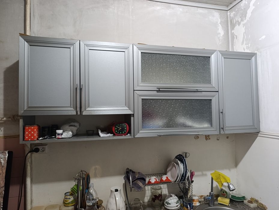 Продам Кухонный гарнитур.