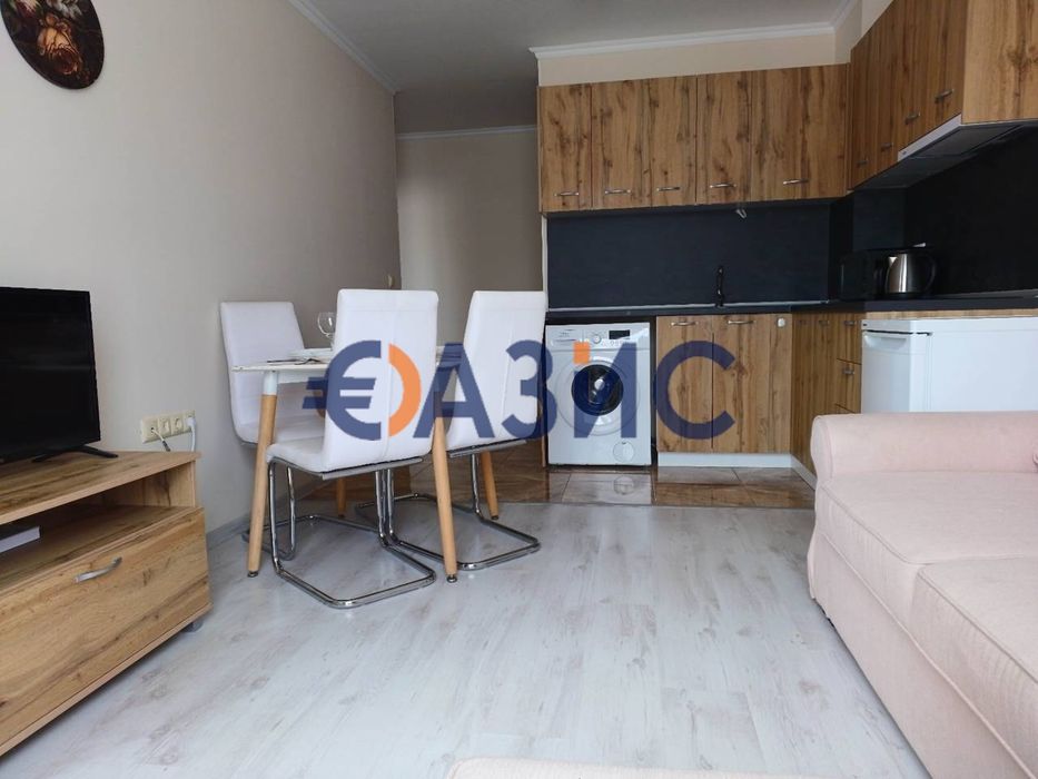 Продава се Двустаен апартамент в Свети Влас - 59 кв.м за 1662 €/кв.м - Снимка #10