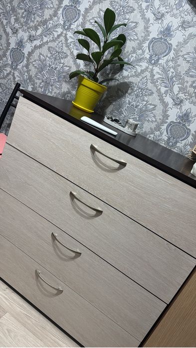 Продам комод в хорошем сострянии