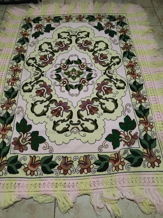 Față de masă făcut manual