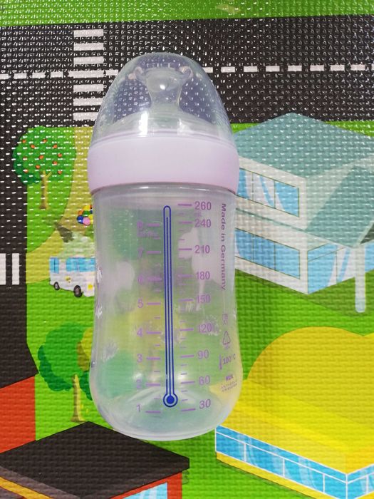 Бебешко пластмасово шише Nuk Nature sense, размер M, 260мл, силикон