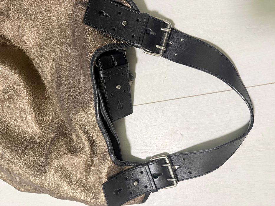 Geantă MUSETTE; model deosebit