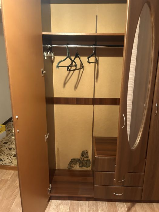 Продам шкаф все вместе за 5 тысяч