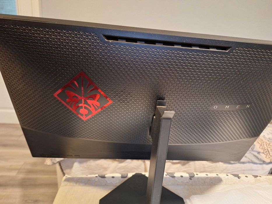 Монитор OMEN HP 25