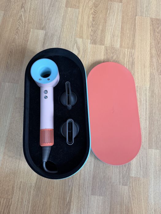 Продам Фен Dyson