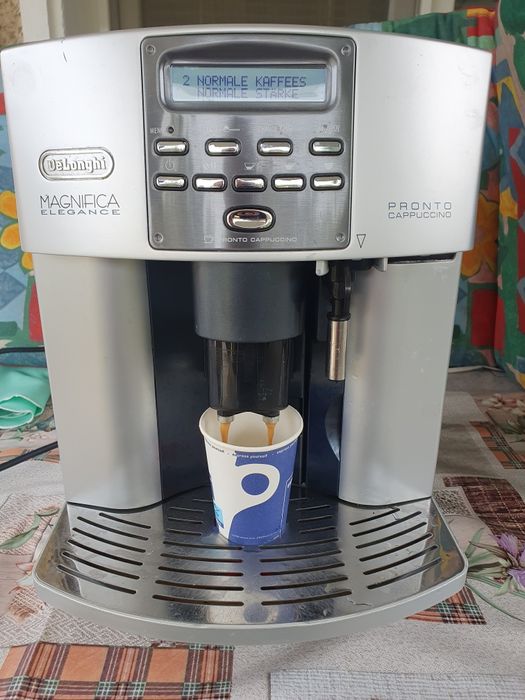 Кафеавтомат DeLonghi MAGNEFIKA ELEGANCE с кана