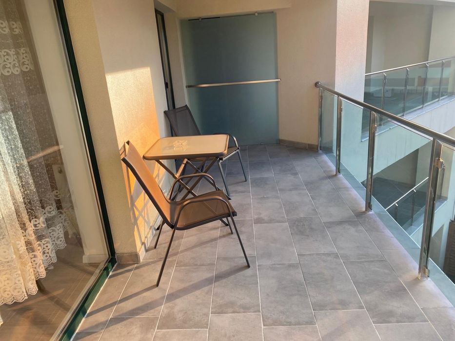 Inchiriez apartament