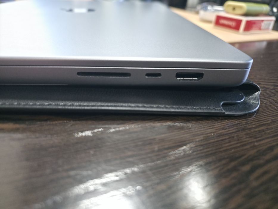 Macbook pro 16 16/512 полный комплект срочно цена на пару дней