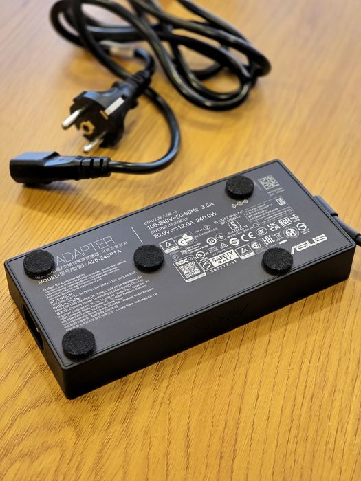 Incarcator Laptop ASUS 240 w original