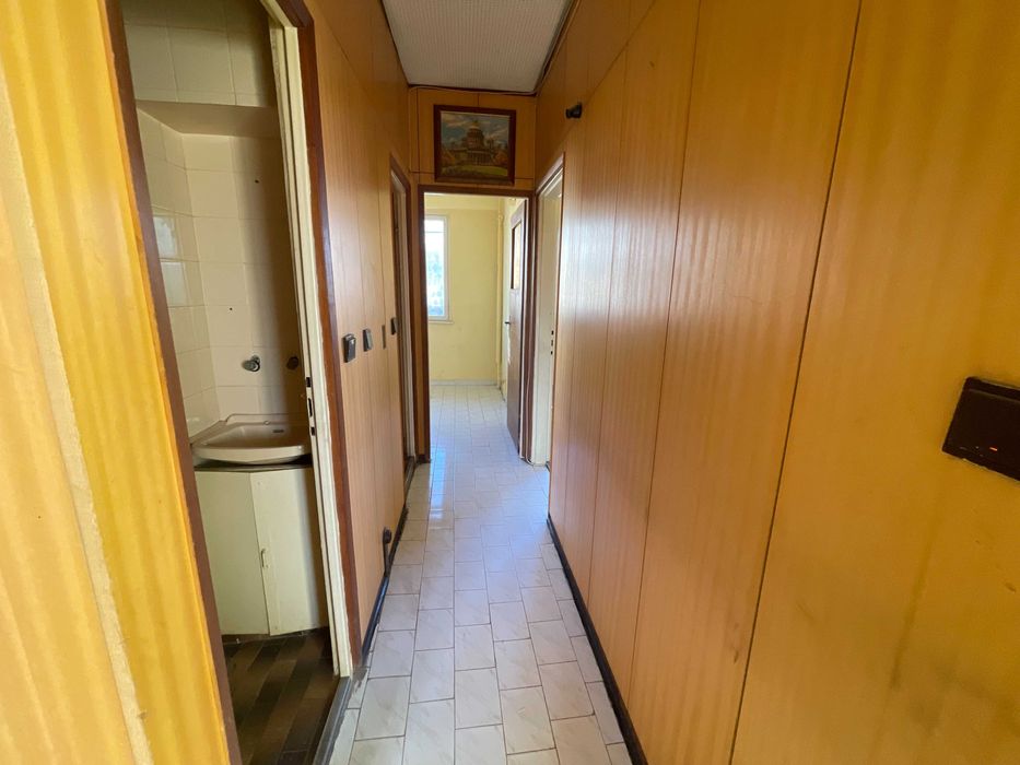 Продава се: тристаен апартамент - кв. Трендафил 2