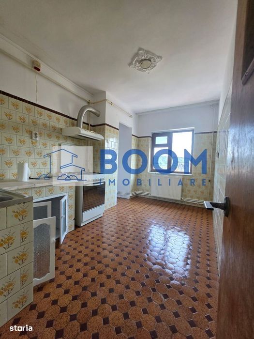Apartament 3 camere | Centrala proprie | Proiect lift aprobat