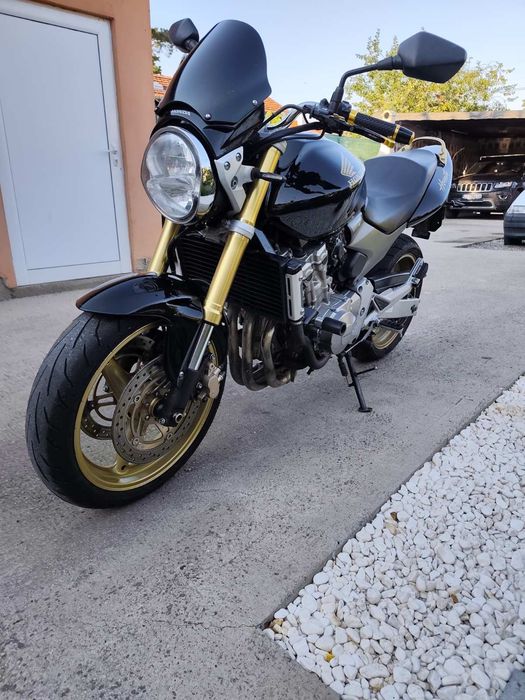 Honda Hornet 600F (CB600F) 2005 г. – обслужена, готова за сезона