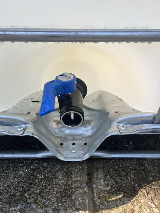 Бидин 1 тон 1000 литра бидони цистерни IBC контейнер за вода чисти