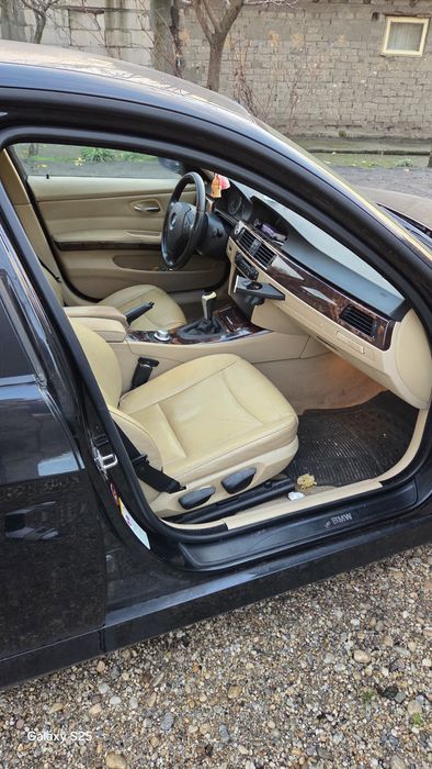 Vând bmw E90 an 2006