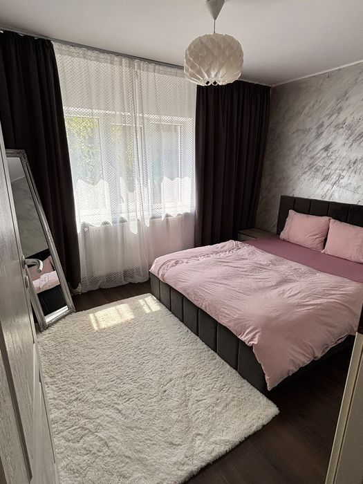 Apartament 3 camere etaj 2