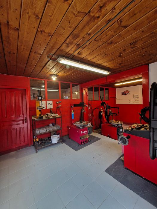 Spatiu vulcanizare - Complet utilat - DE ÎNCHIRIAT