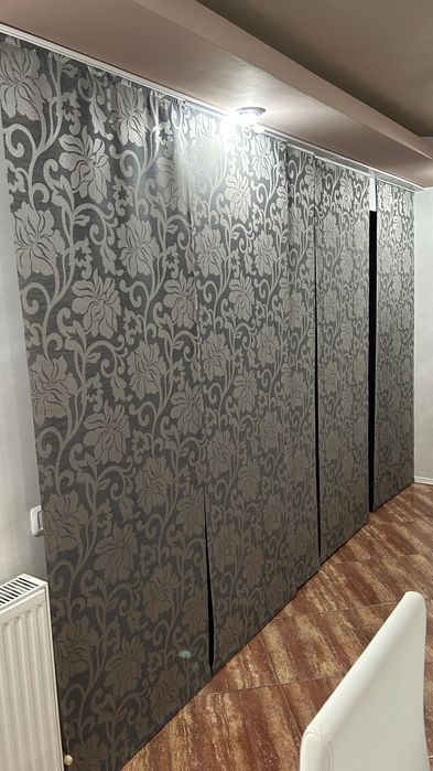 Jaluzele rulou gri cu model zi/ noapte