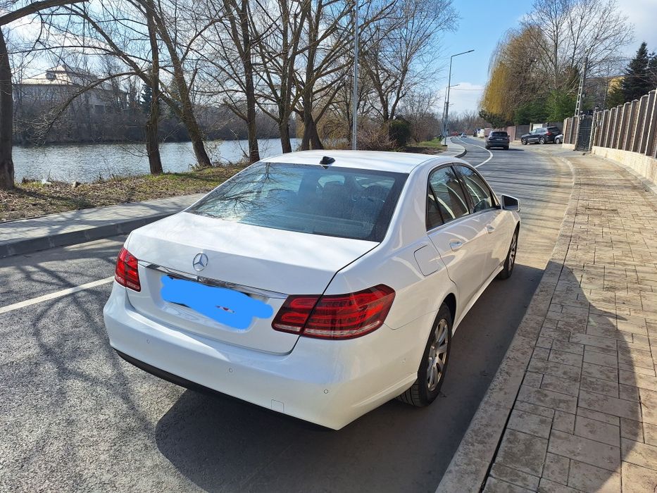 Vand Mercedes Benz
