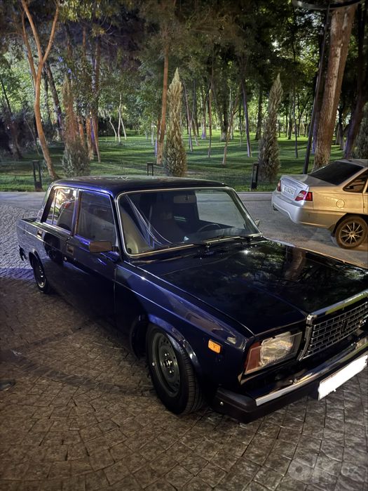 Vaz 2107 sotiladi