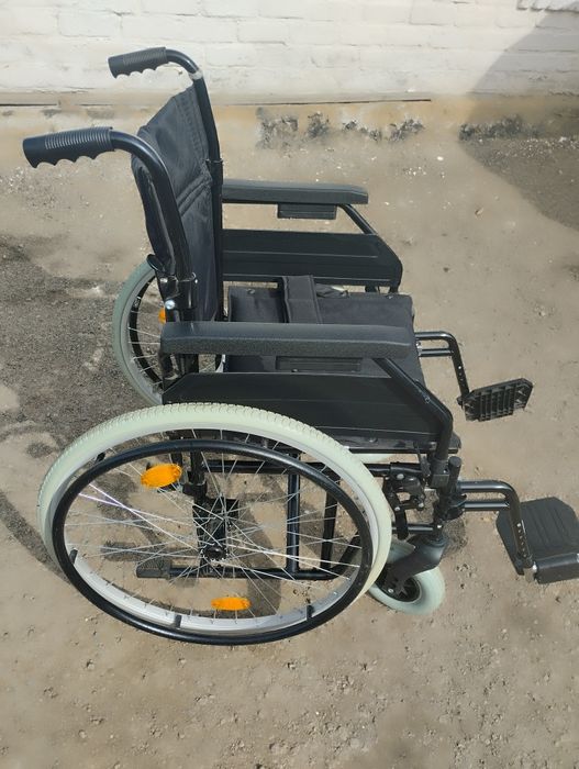 Инвалидная коляска