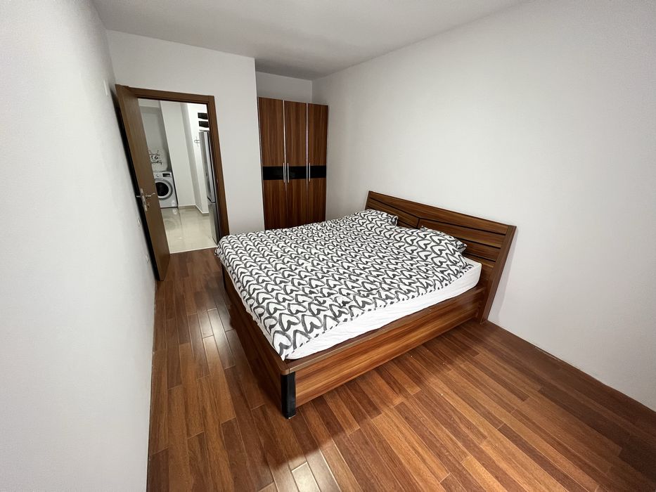 Inchiriez ap.2 camere decomandat, 40 m2, mobilat si utilat Cosmopolis