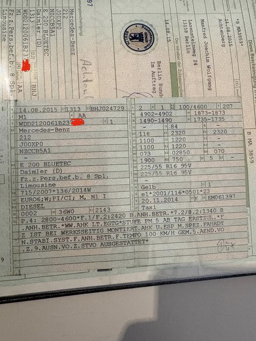 MERCEDES E200 BLUETEC EURO 6 motorul +cutia nu sunt afectate km reali