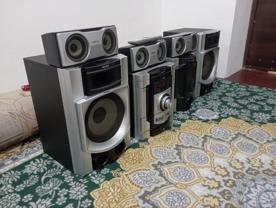 Muzikalniy sentr sotiladi