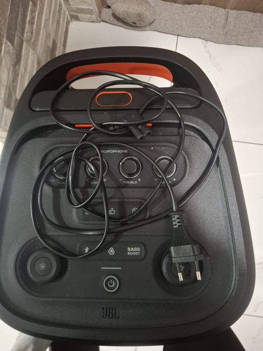 Vand boxa JBL stare buna